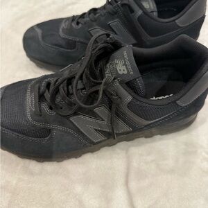 New Balance Men's Charcoal and Black Sneakers